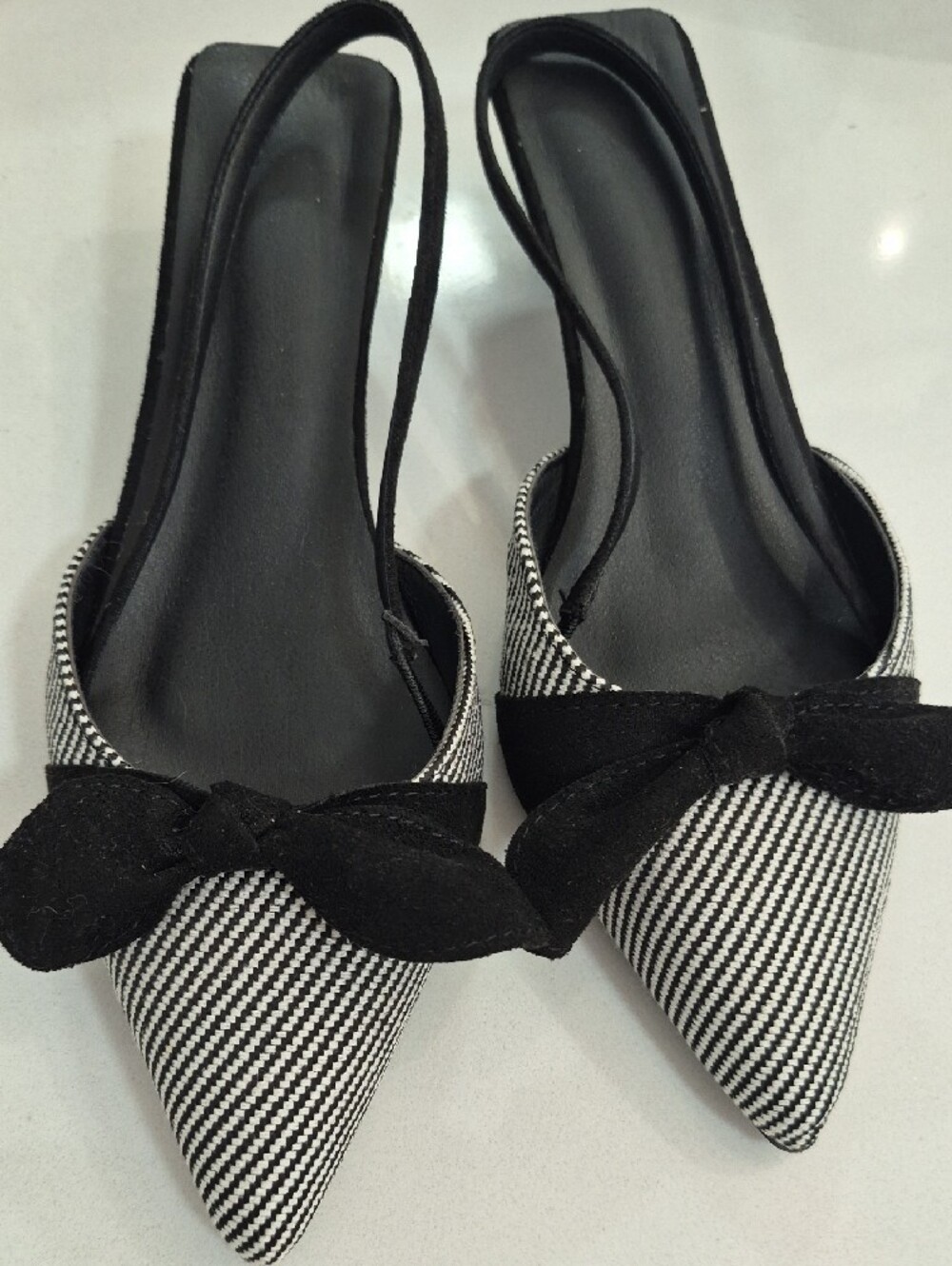 Black & White Striped Pointed Slingback Kitten Heels W/Bows